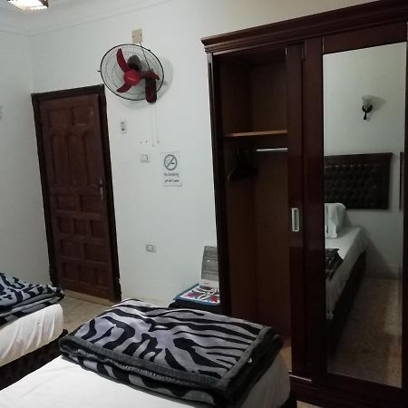 Pyramids Loft Homestay Kafret el-Gabal Exterior foto