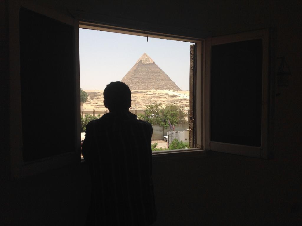 Pyramids Loft Homestay Kafret el-Gabal Zimmer foto