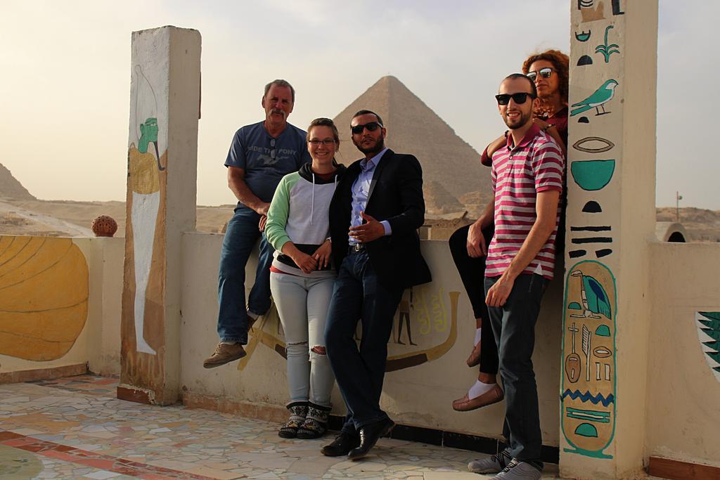 Pyramids Loft Homestay Kafret el-Gabal Exterior foto