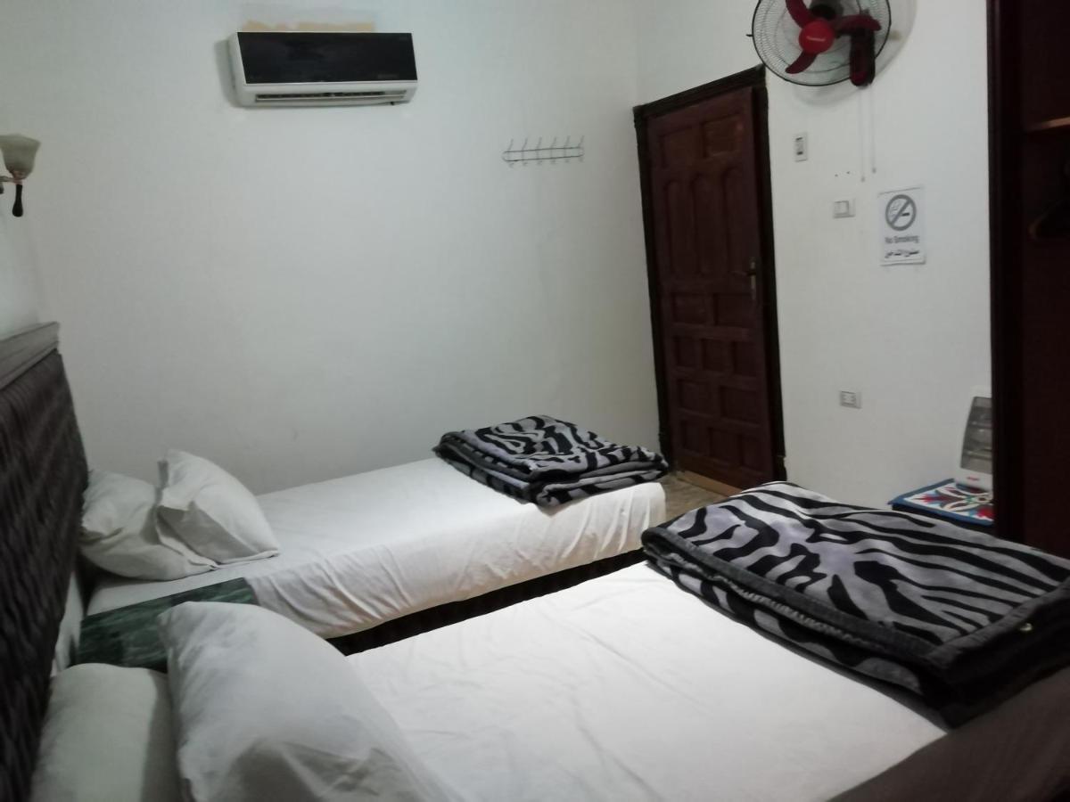 Pyramids Loft Homestay Kafret el-Gabal Exterior foto